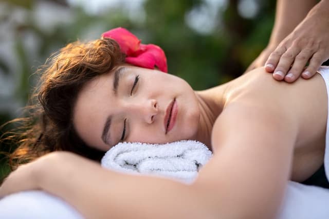 Massaggio Hawaiano Massaggio Hawaiano